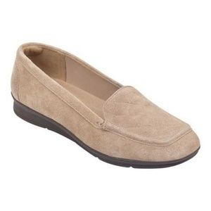 Easy Spirit Wynter Loafers Nude Natural Suede 8.5W